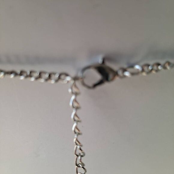 Cameo Necklace and Earring Set - Picture 7 of 8